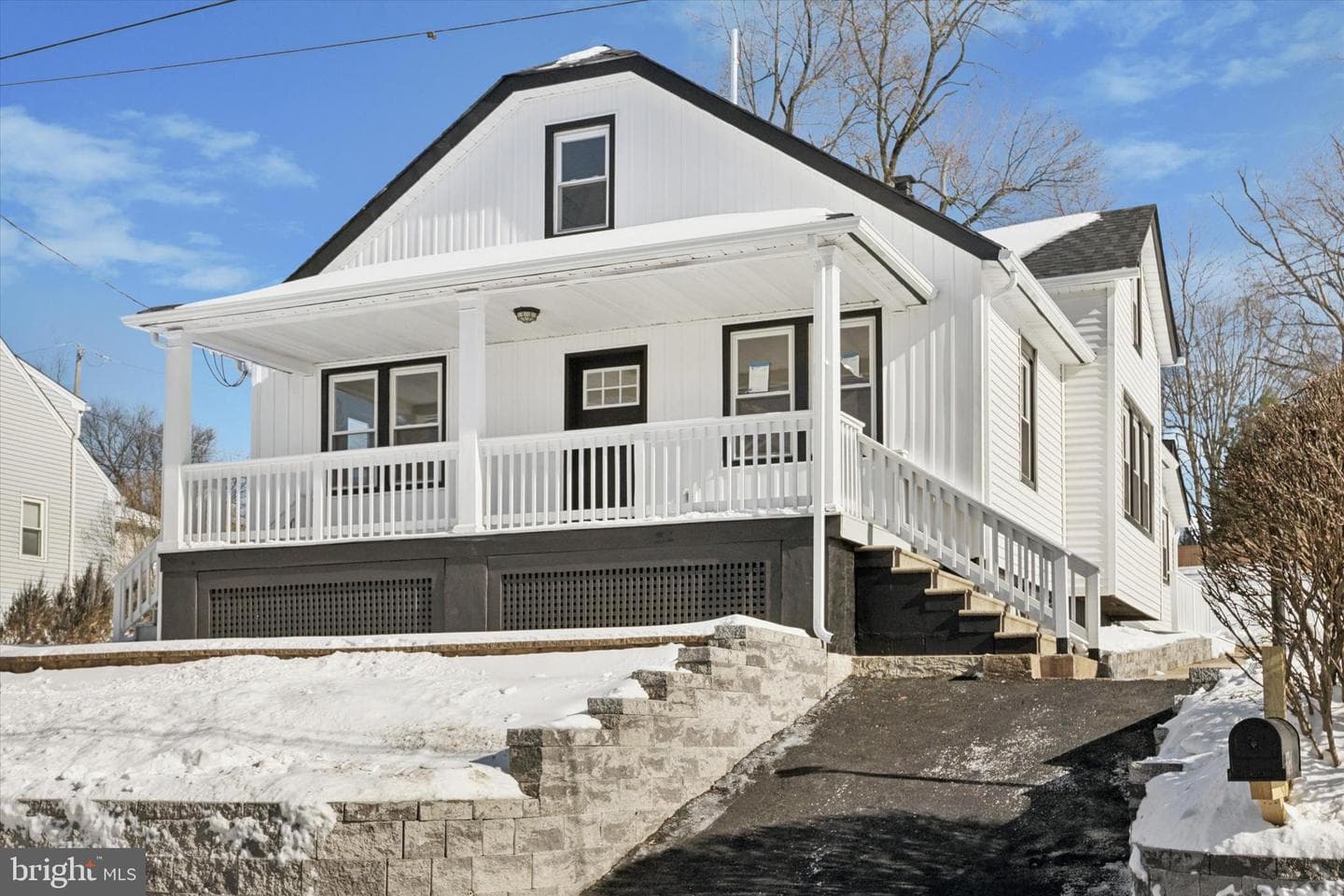 624 Convent Road photo 1