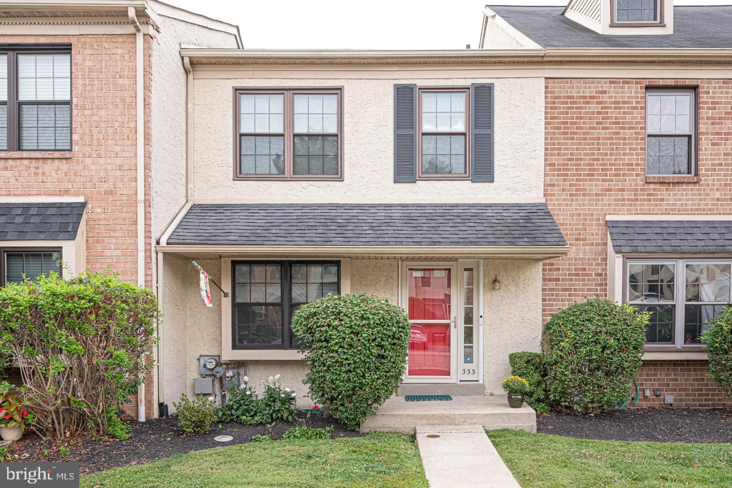 333 Scola Road photo 1