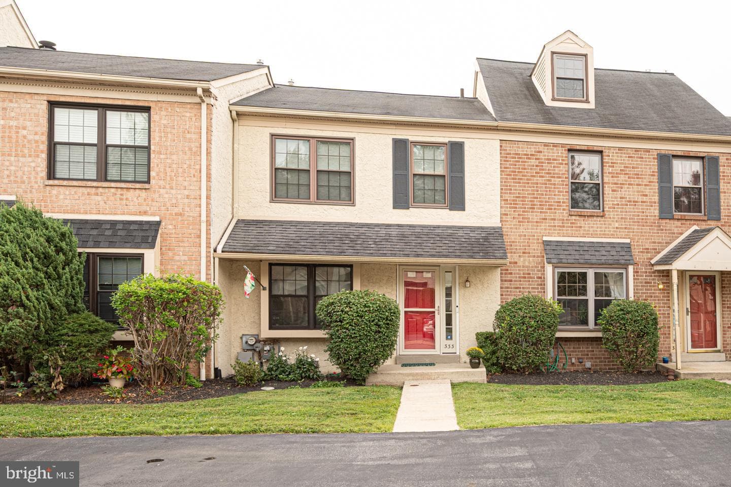 333 Scola Road photo 3