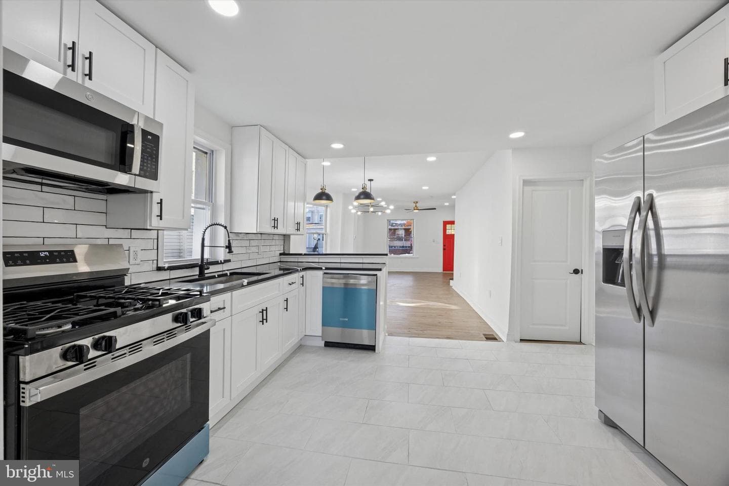 211 Cedar Avenue photo 10
