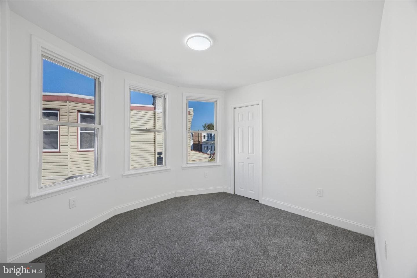 211 Cedar Avenue photo 17