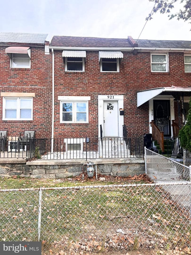 921 Lincoln Street, Chester