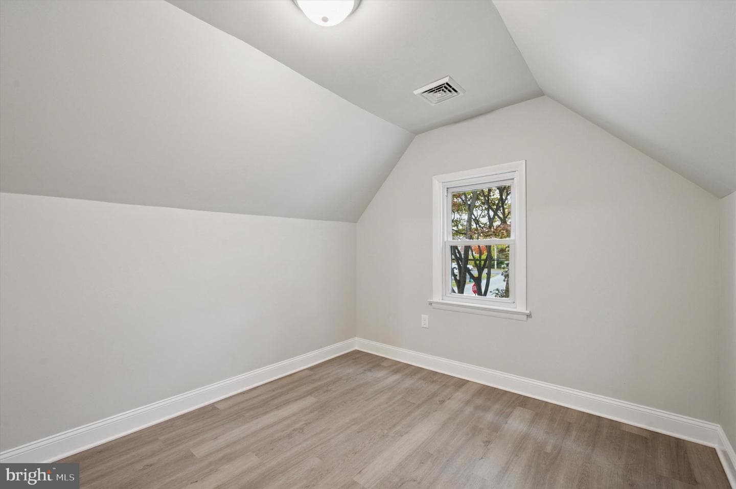 1721 Naamans Creek Road photo 30