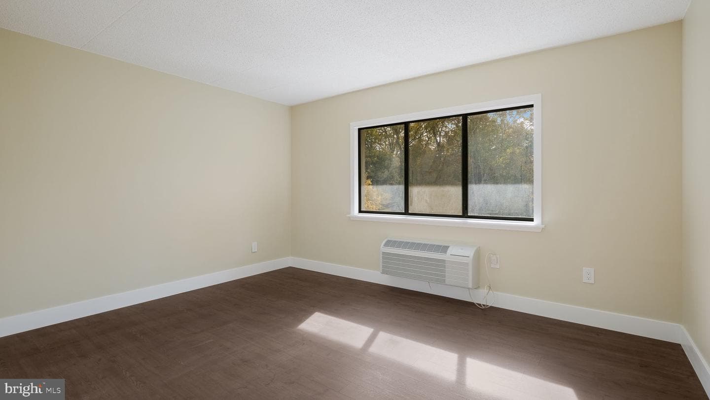 800 Avondale Road #7p photo 14