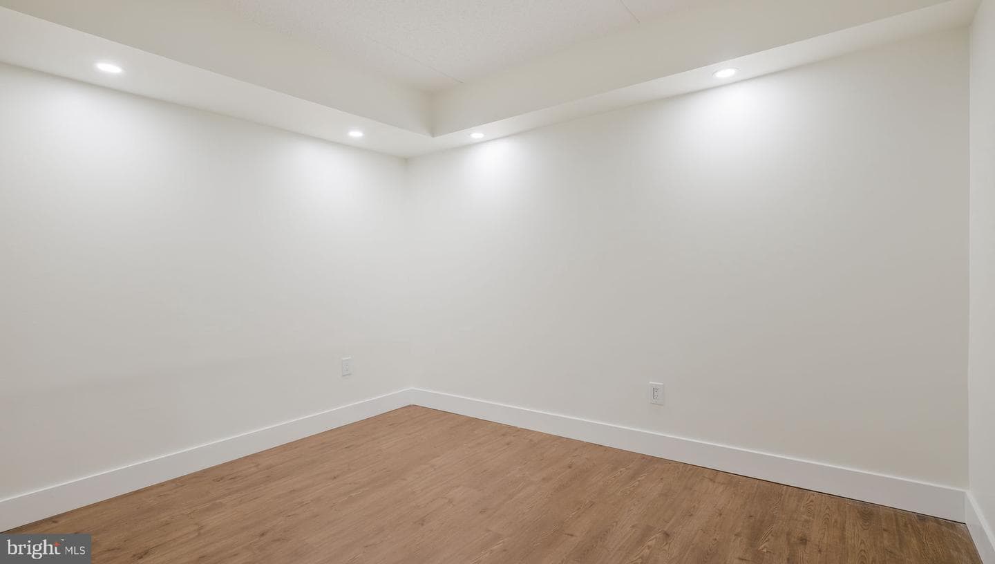 800 Avondale Road #7p photo 18