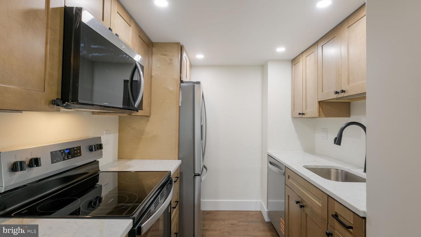 800 Avondale Road #7p photo 4