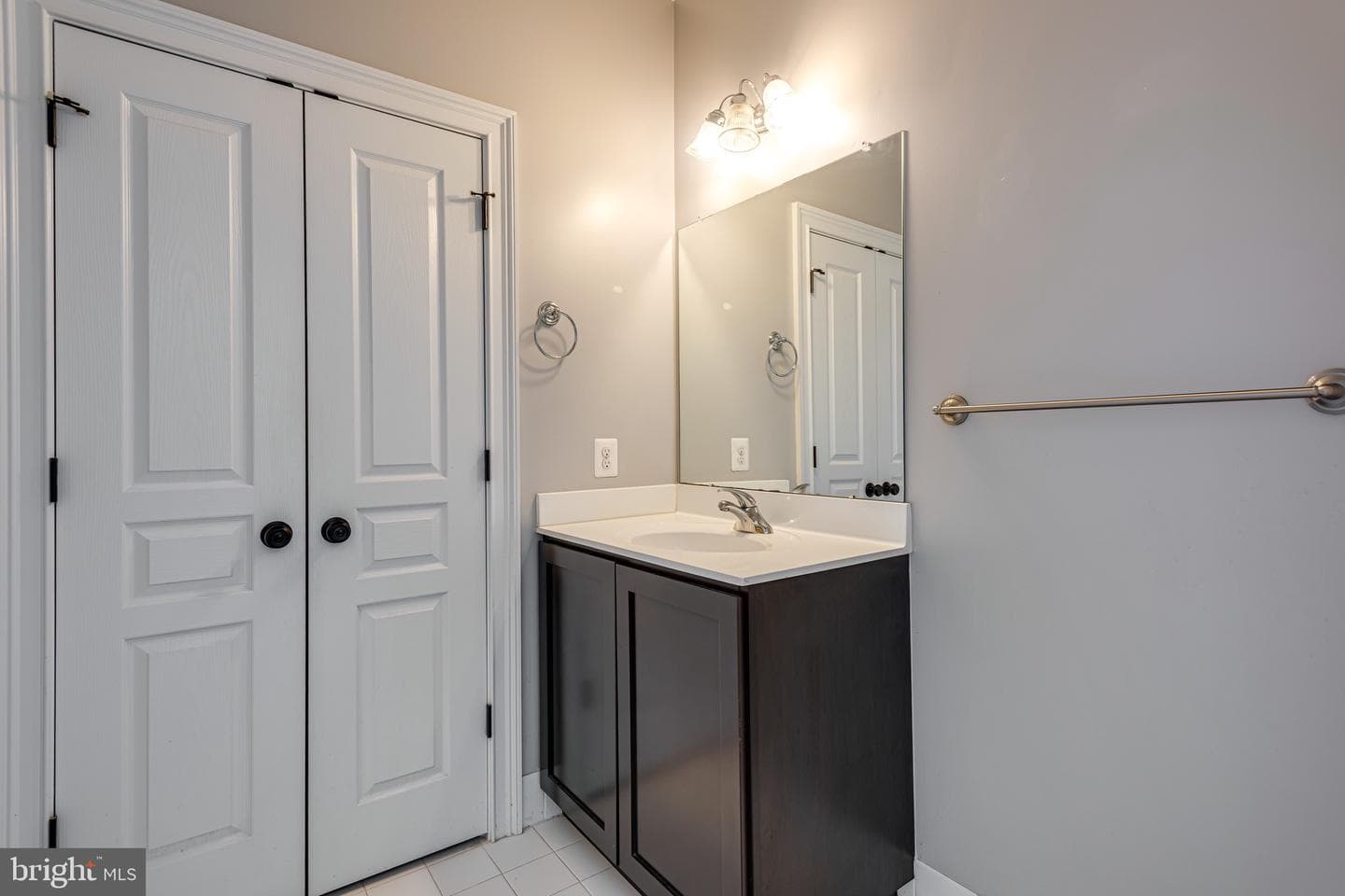 110 Dauphin Drive photo 33