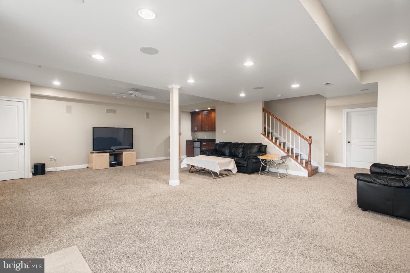 110 Dauphin Drive photo 36