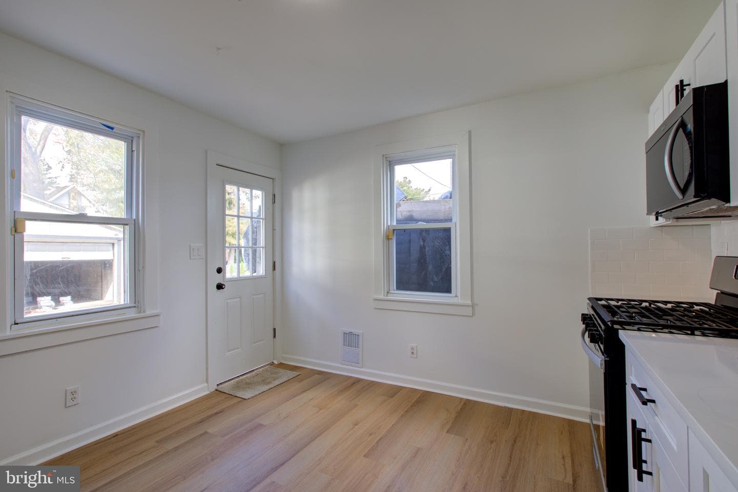 605 Andrews Avenue photo 14