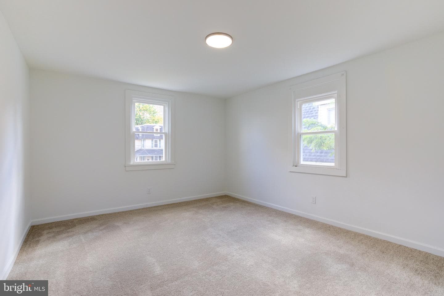 605 Andrews Avenue photo 19