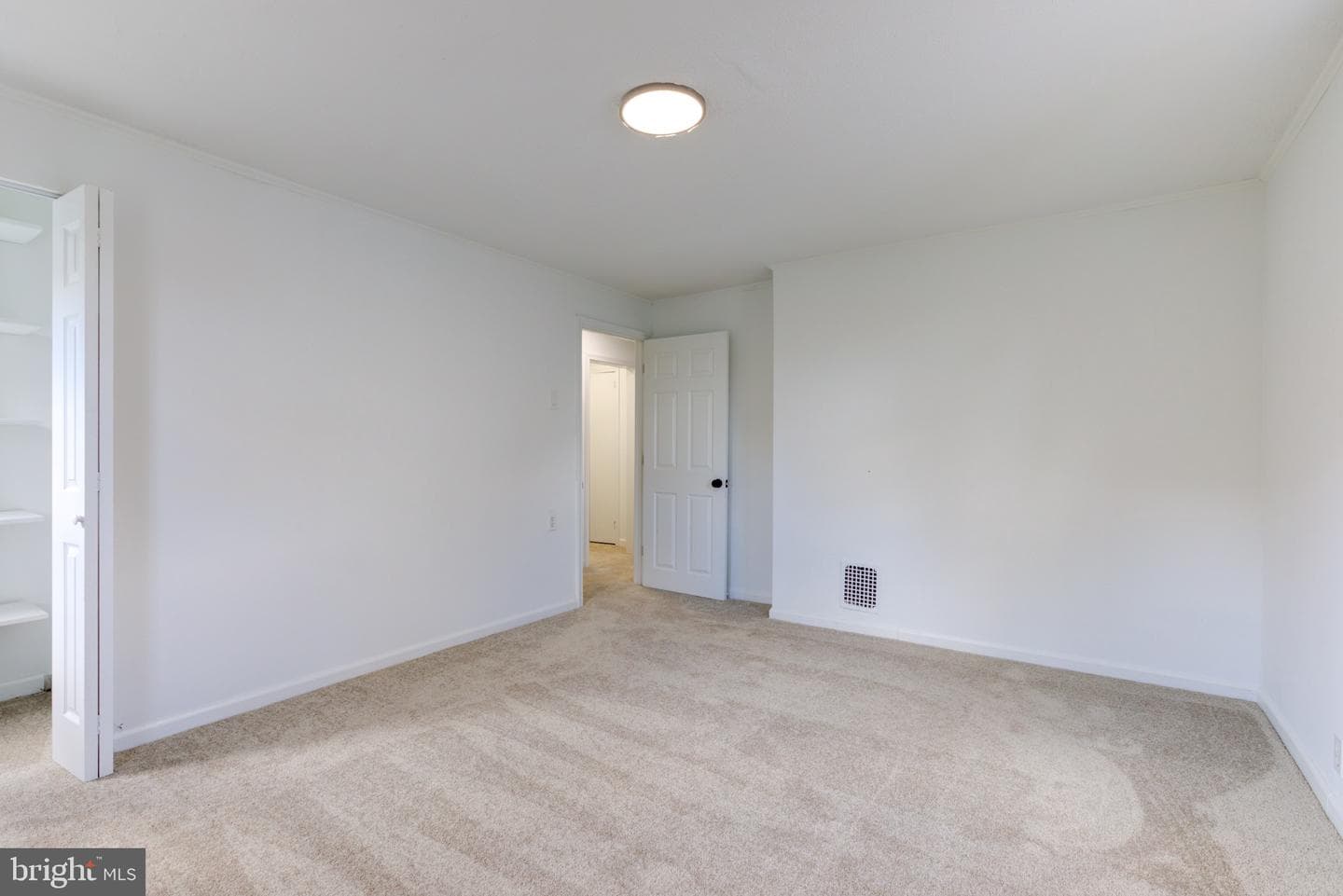 605 Andrews Avenue photo 23