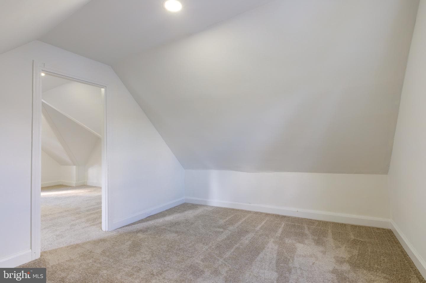 605 Andrews Avenue photo 37