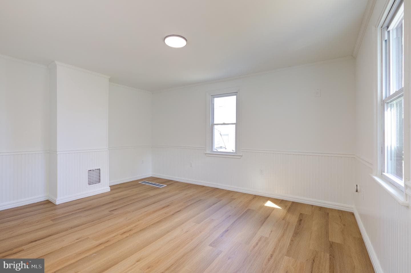 605 Andrews Avenue photo 6