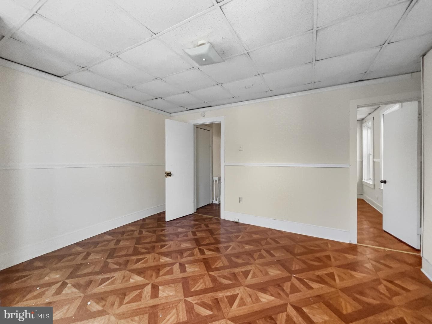 1102 Parker Street photo 6