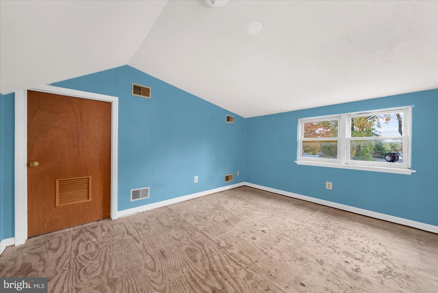 821 Coopertown Road photo 22