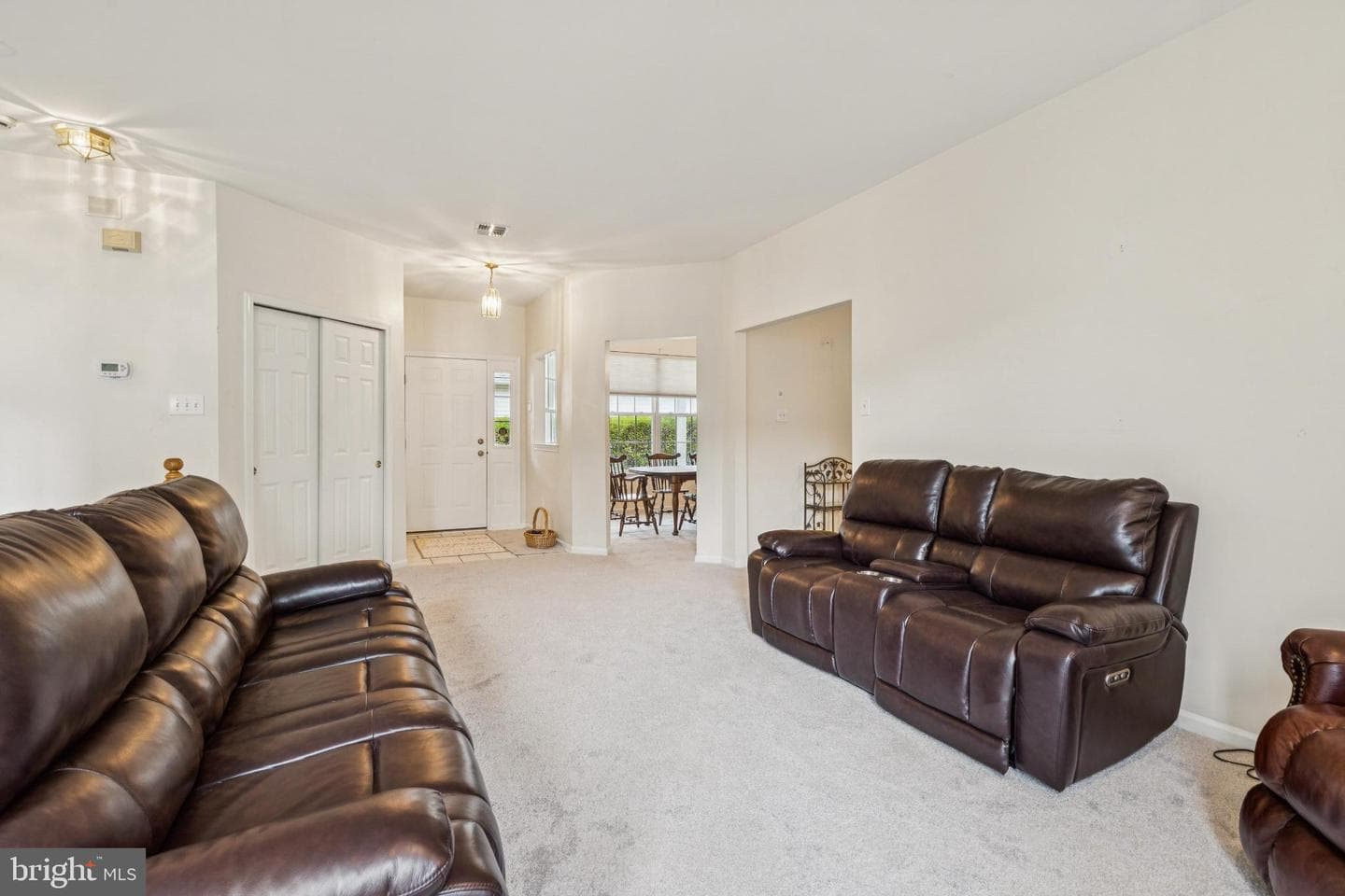1402 S Hunting Horn Turn photo 2