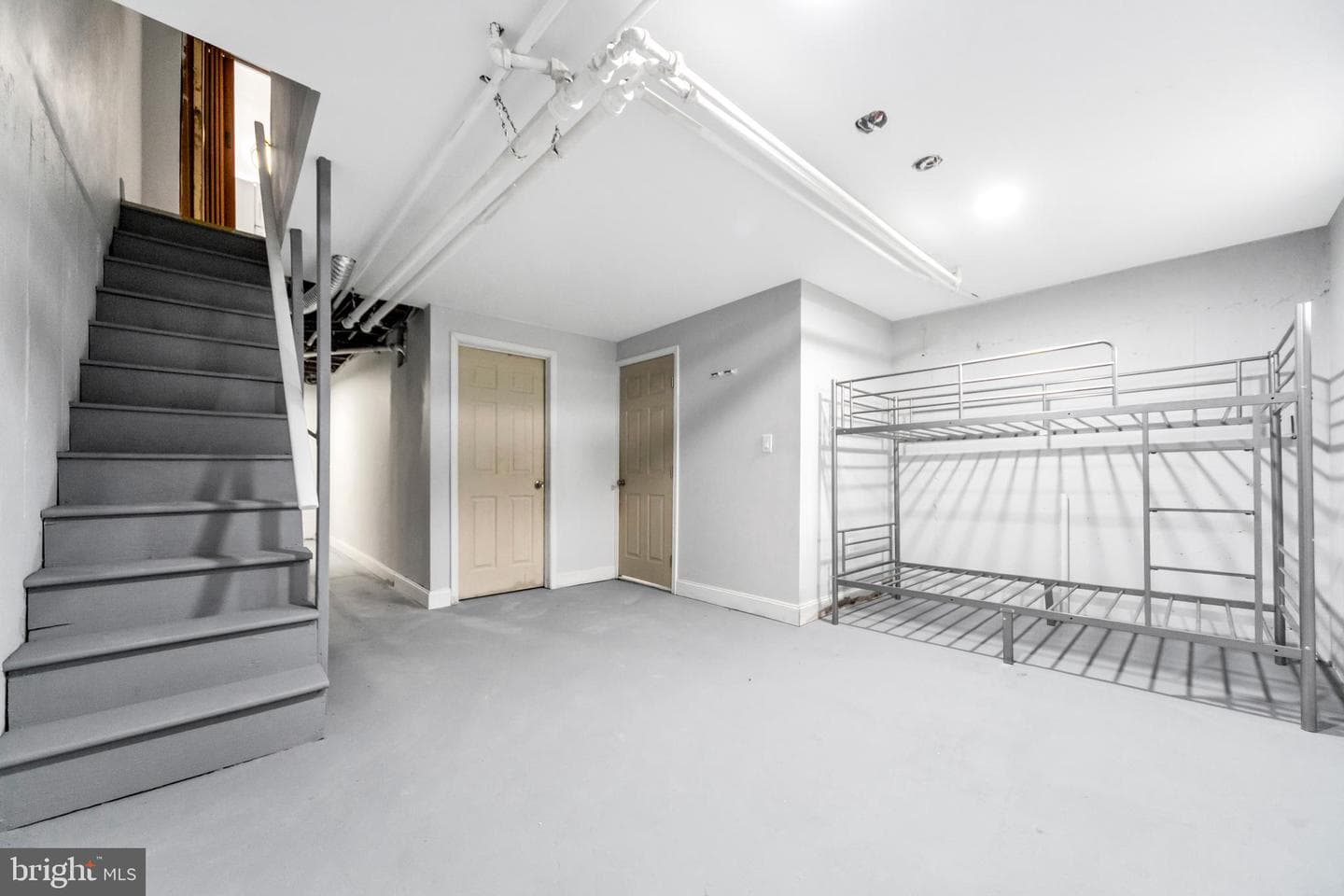 506 Hampden Road photo 25