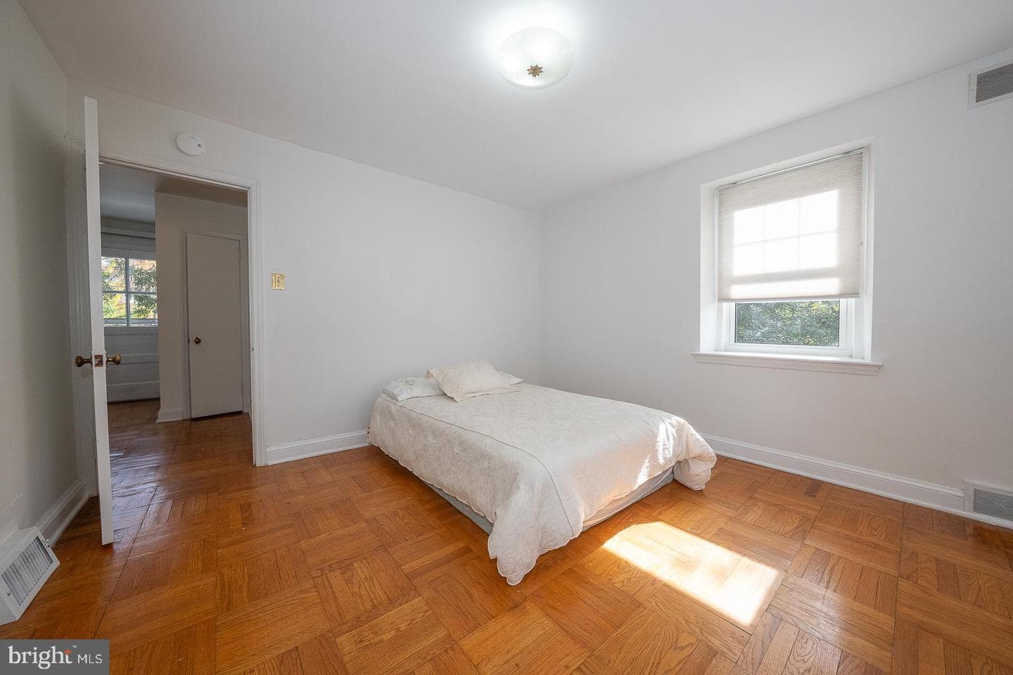 801 Penn Avenue photo 21