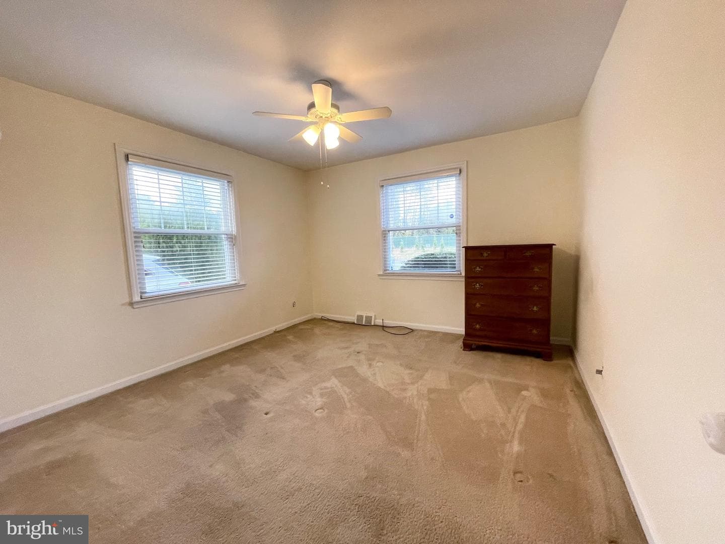650 E Leamy Avenue photo 10