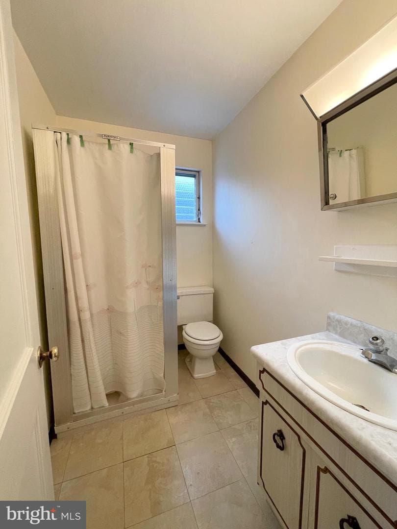 650 E Leamy Avenue photo 14
