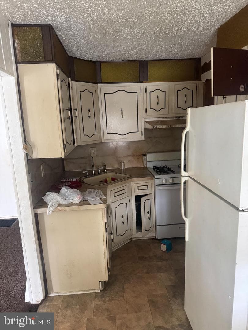917 Pine Road photo 2