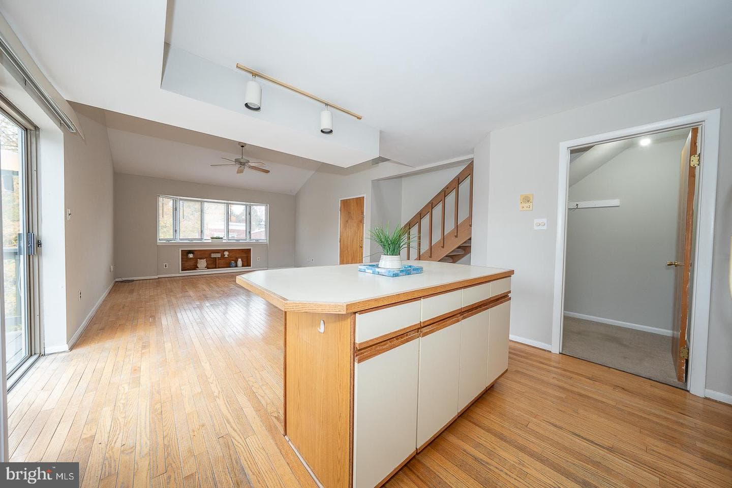 300 S Olive Street #2b photo 12