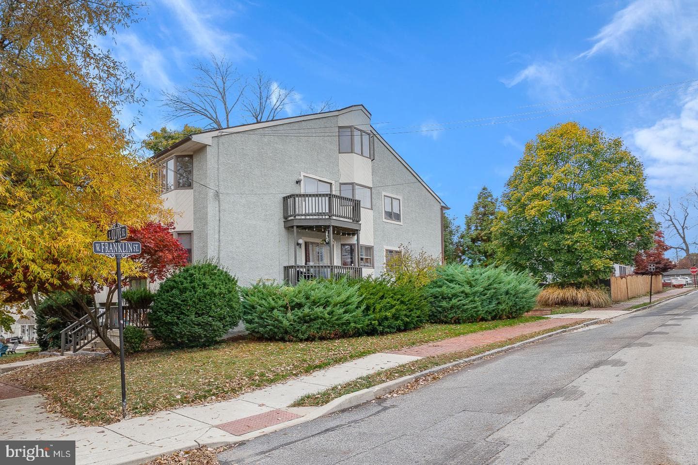 300 S Olive Street #2b photo 2