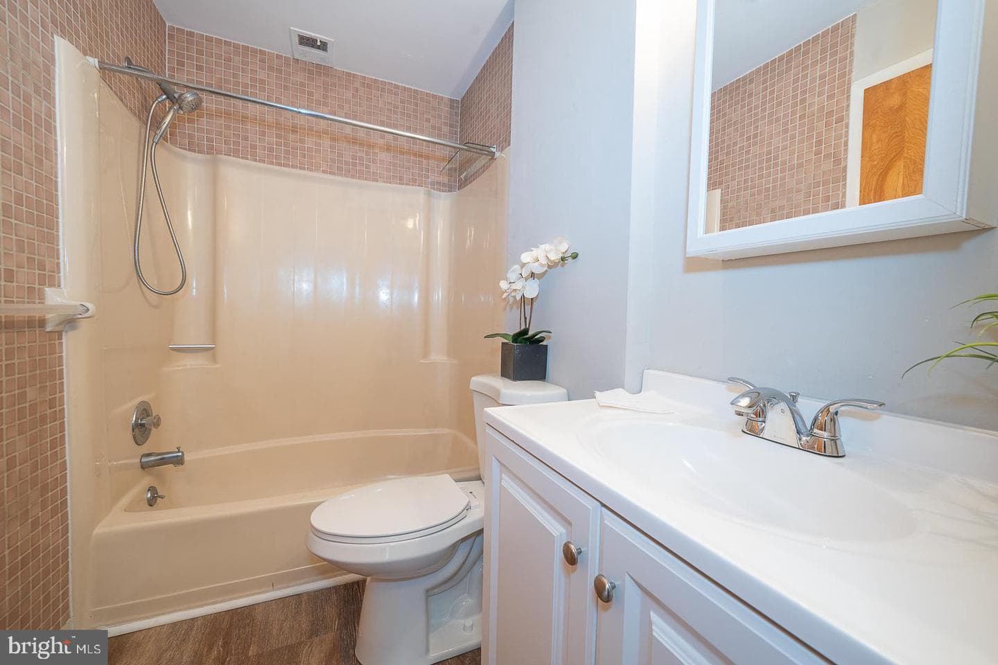 300 S Olive Street #2b photo 21
