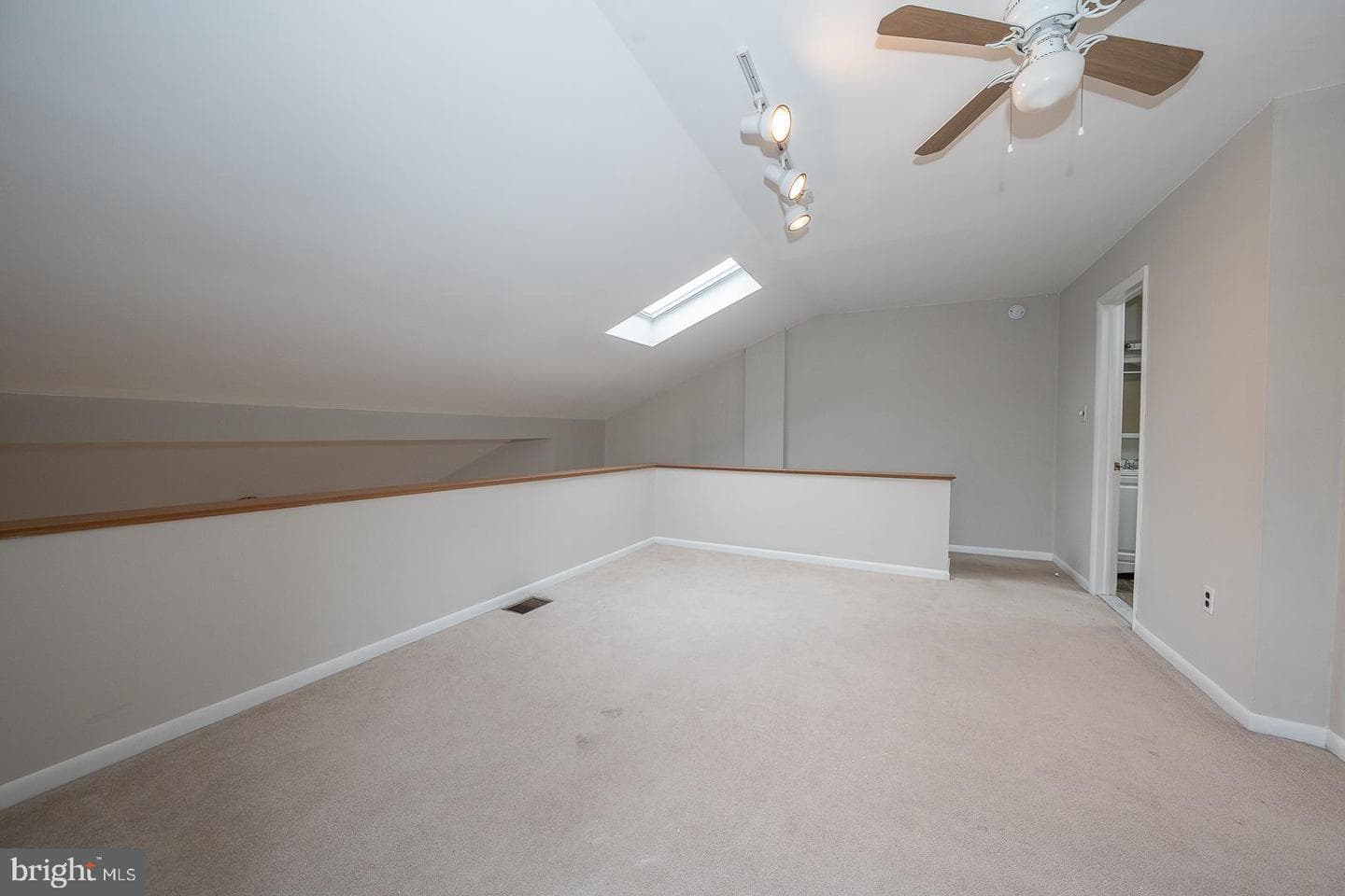 300 S Olive Street #2b photo 29