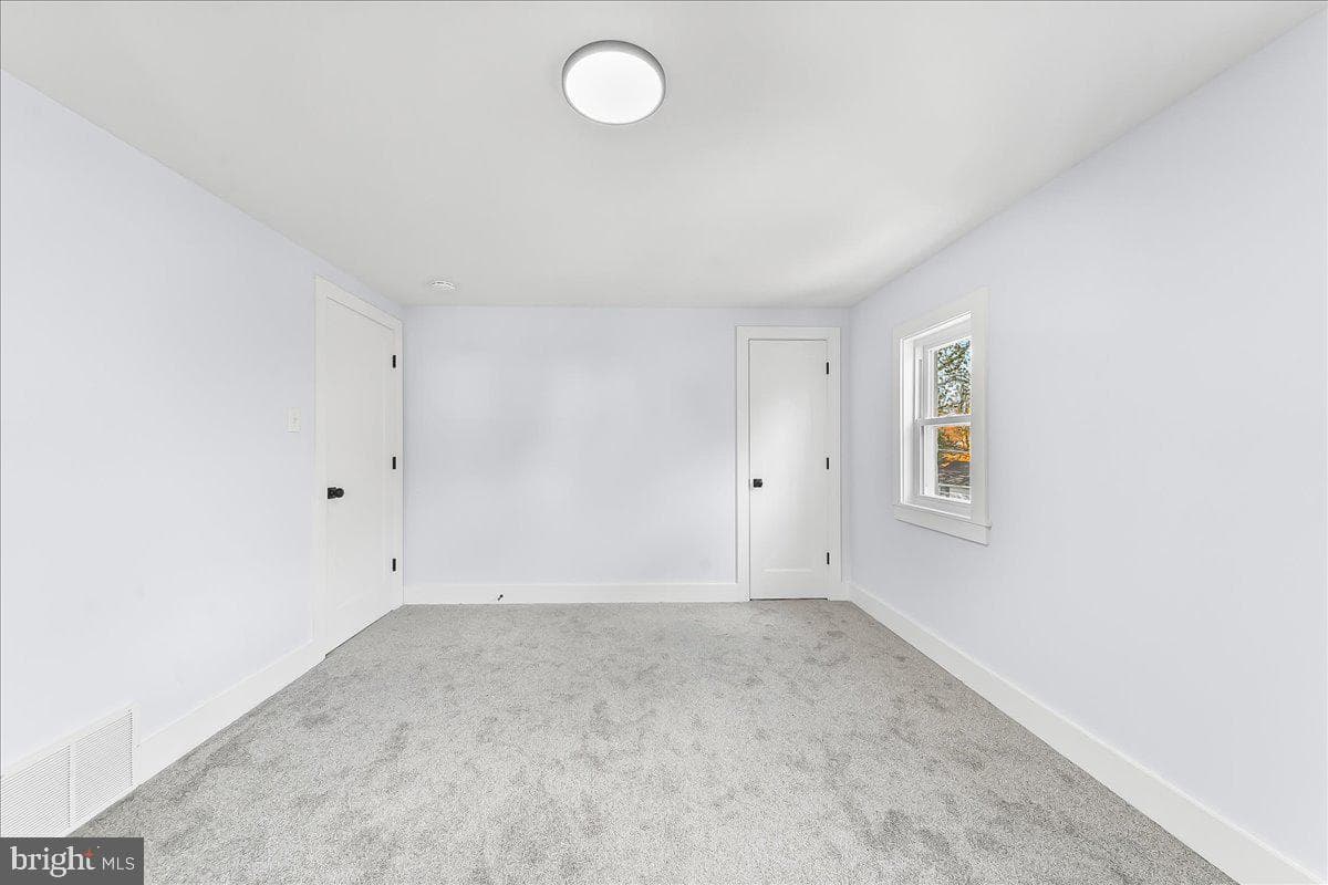 222 N Overhill Road photo 18