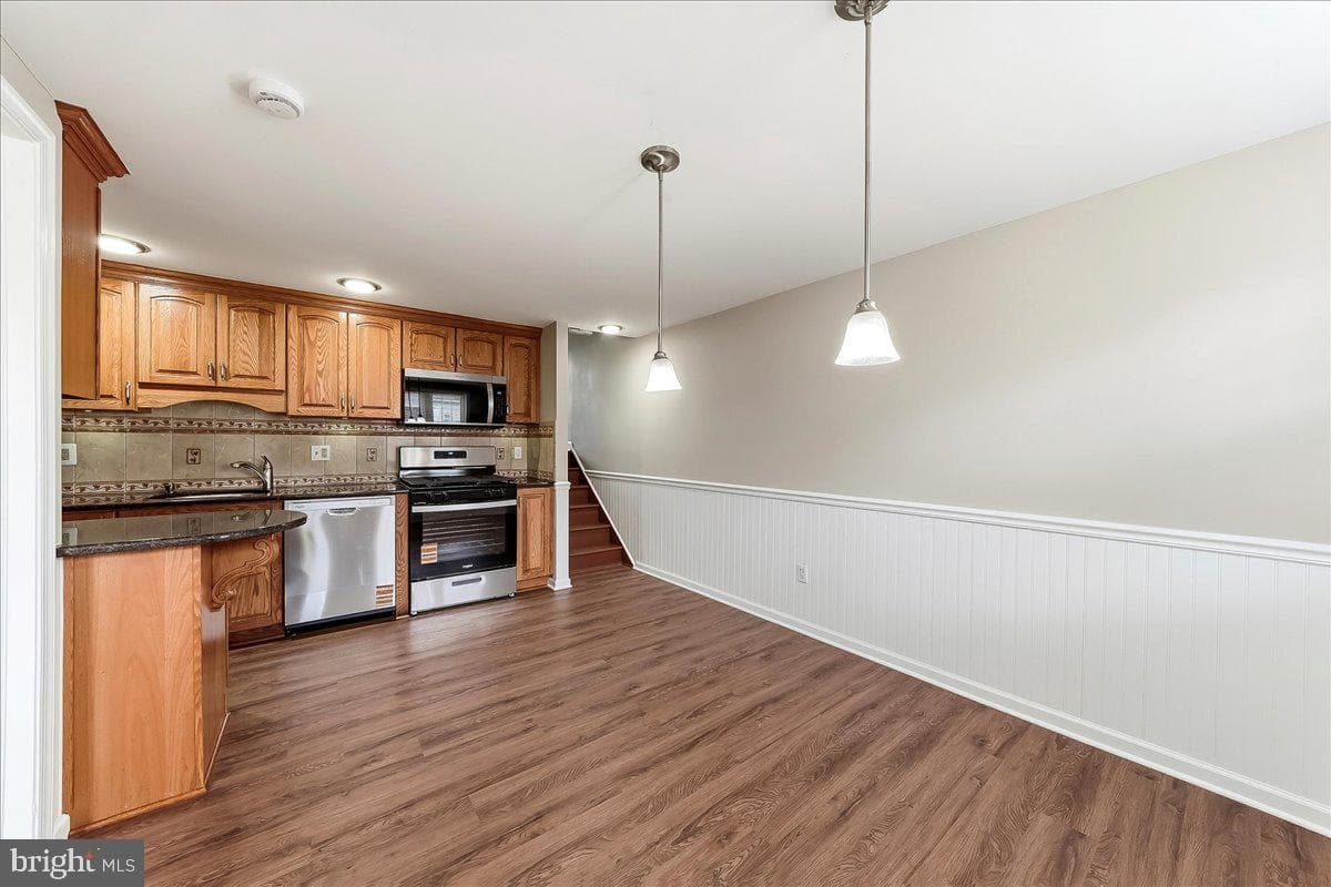 159 Chadwick Avenue photo 12
