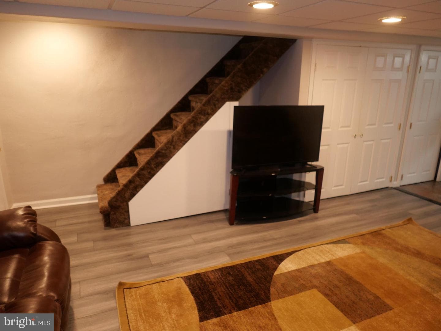 289 Whitehall Drive photo 11