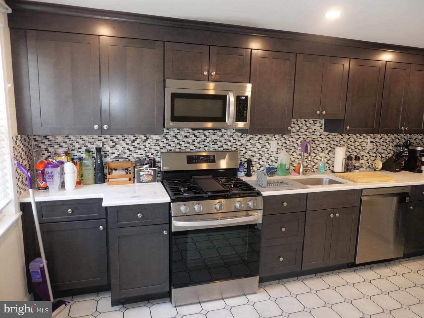 289 Whitehall Drive photo 6