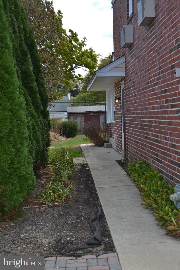 409 Melvin Drive photo 10