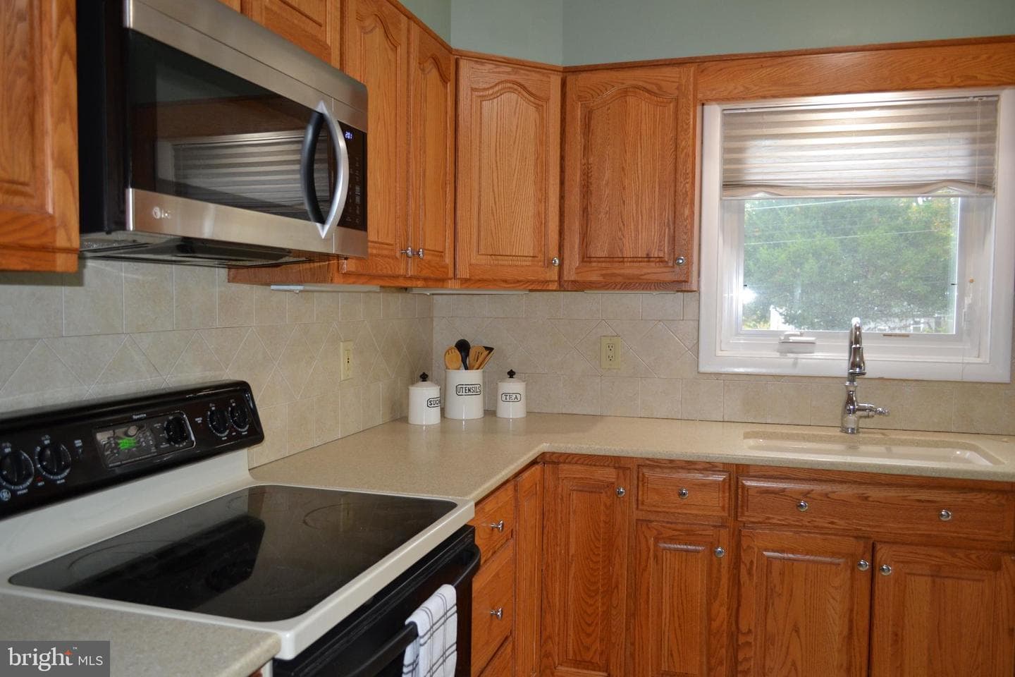 409 Melvin Drive photo 17