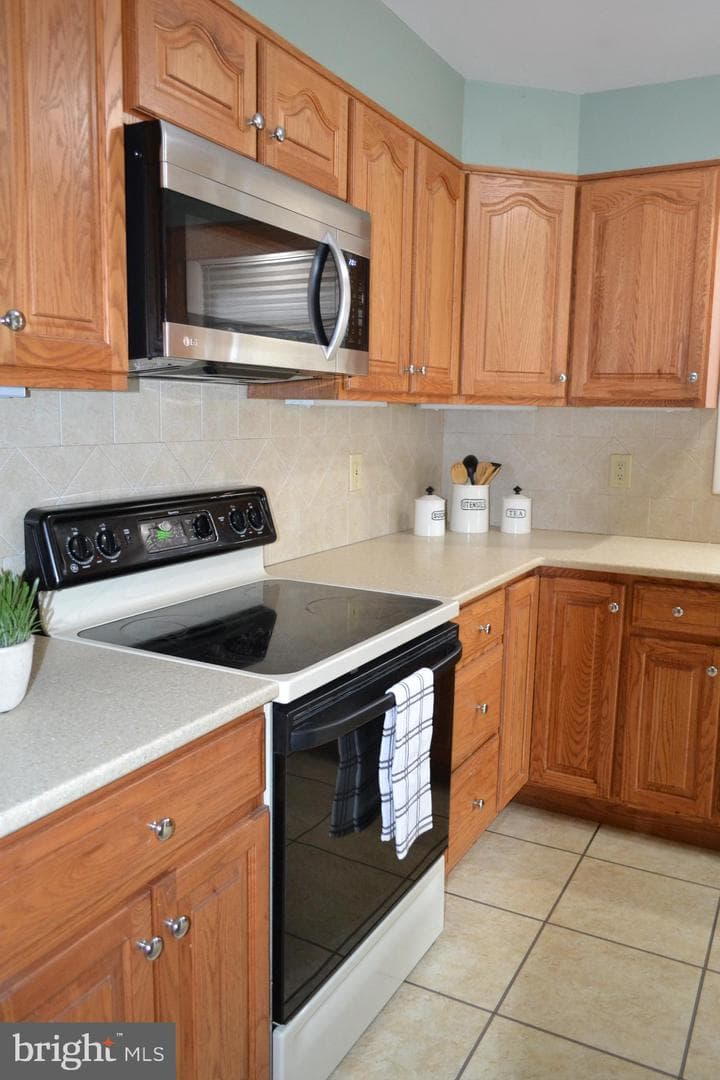 409 Melvin Drive photo 18