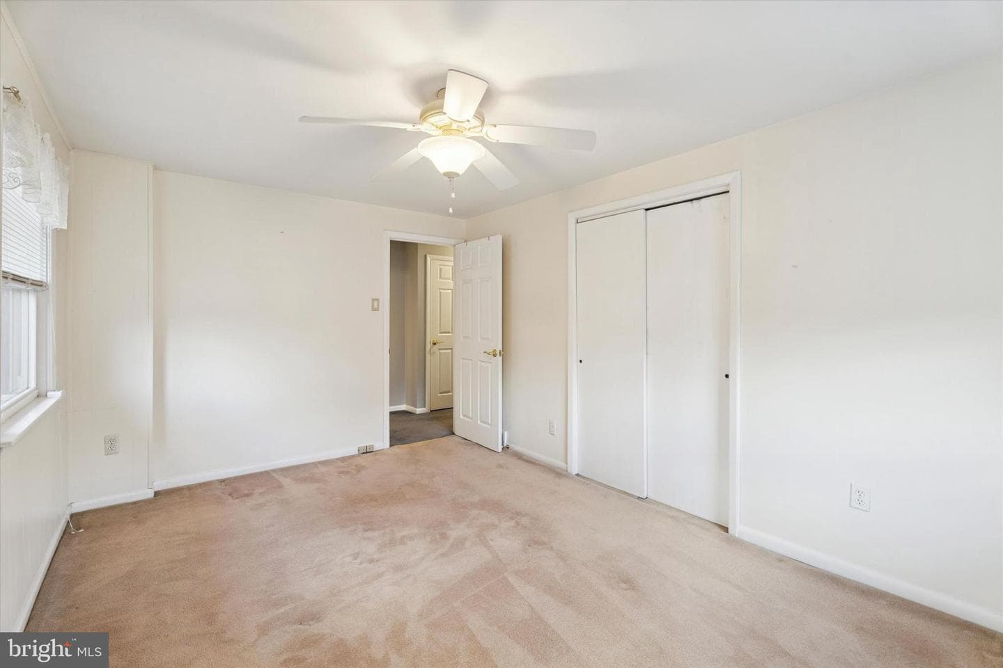 11 Linden Drive photo 18