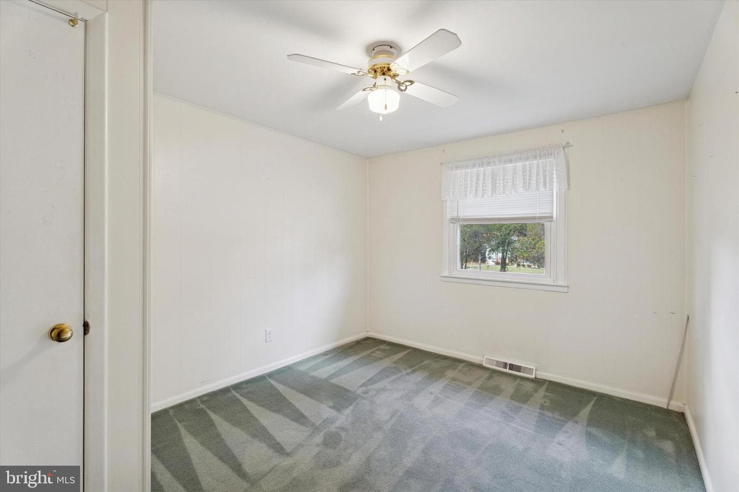 11 Linden Drive photo 21