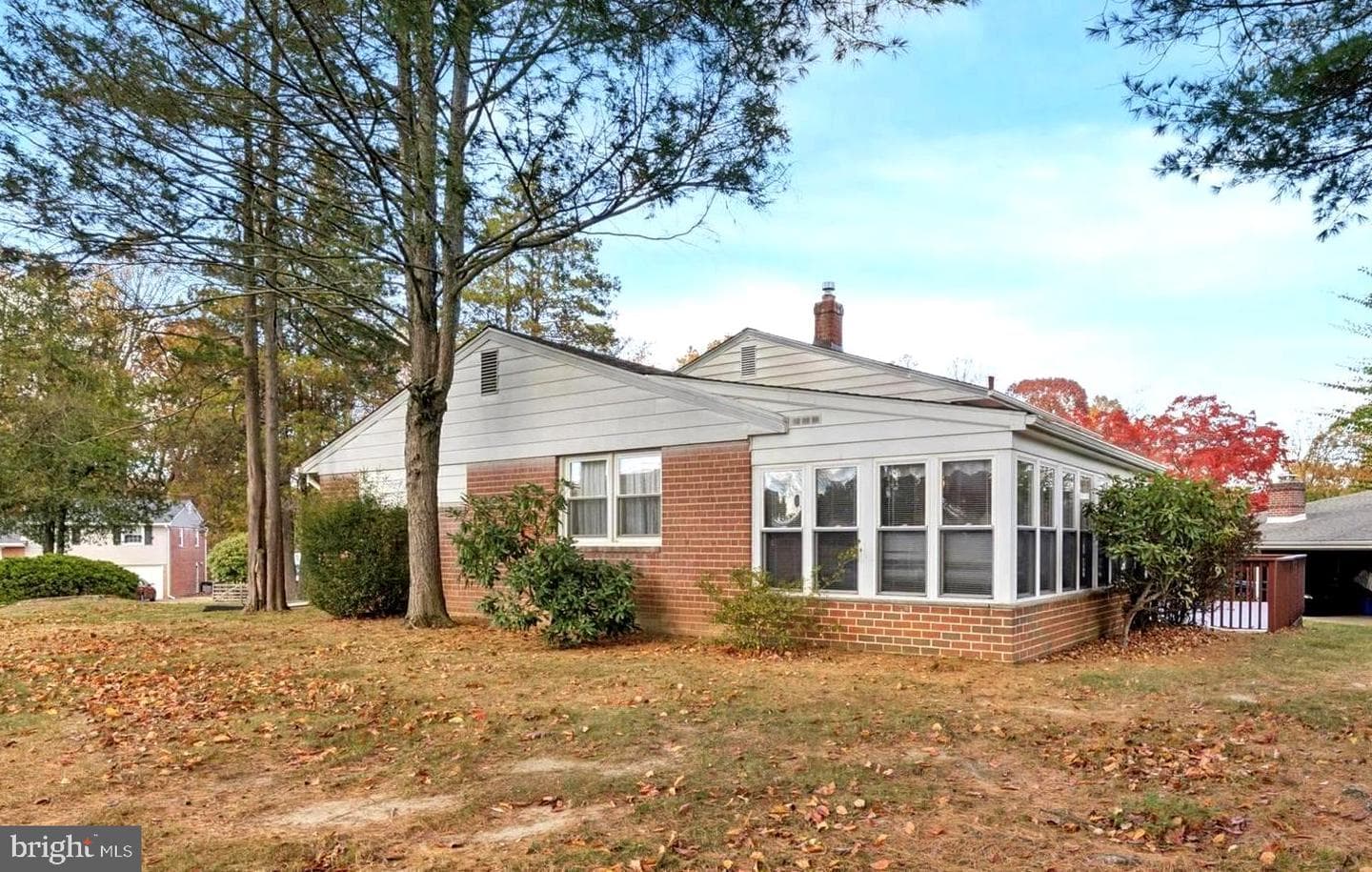 11 Linden Drive photo 4