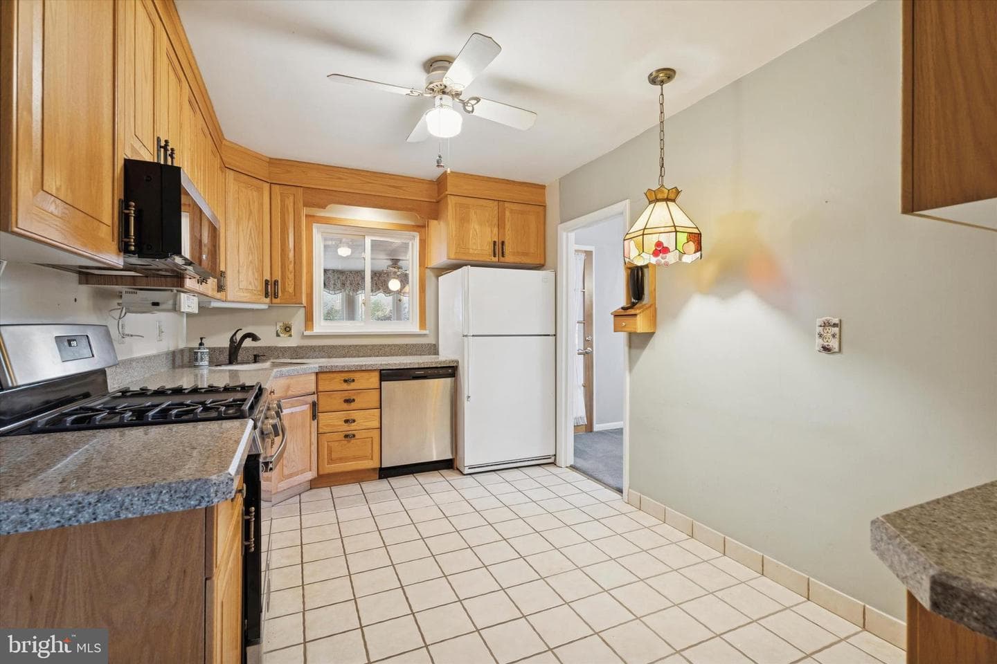 11 Linden Drive photo 9