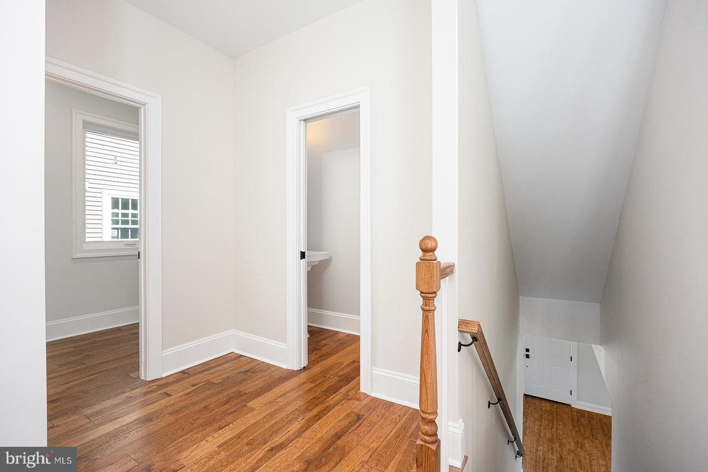 607 Summer Street photo 10
