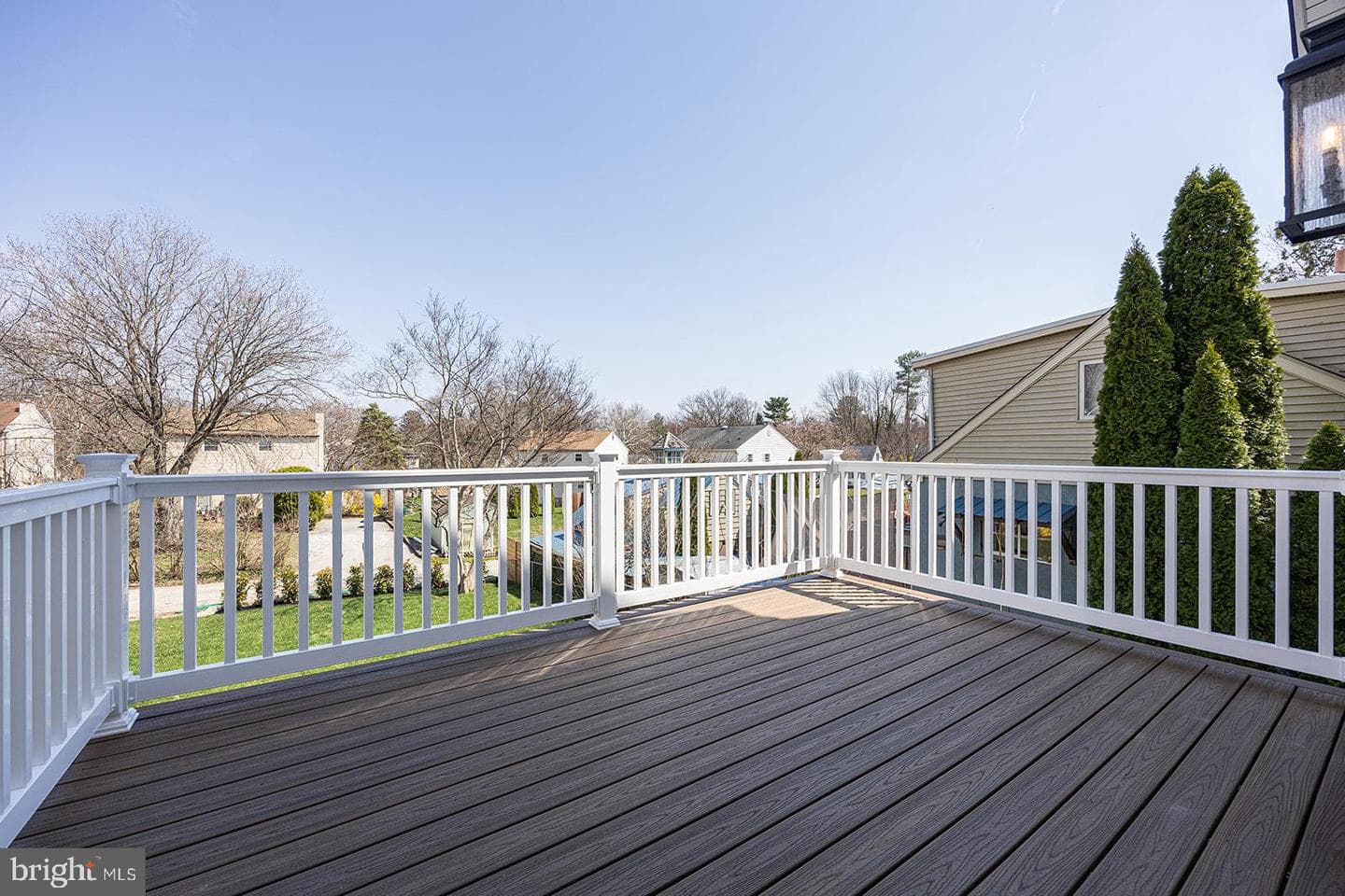 607 Summer Street photo 46
