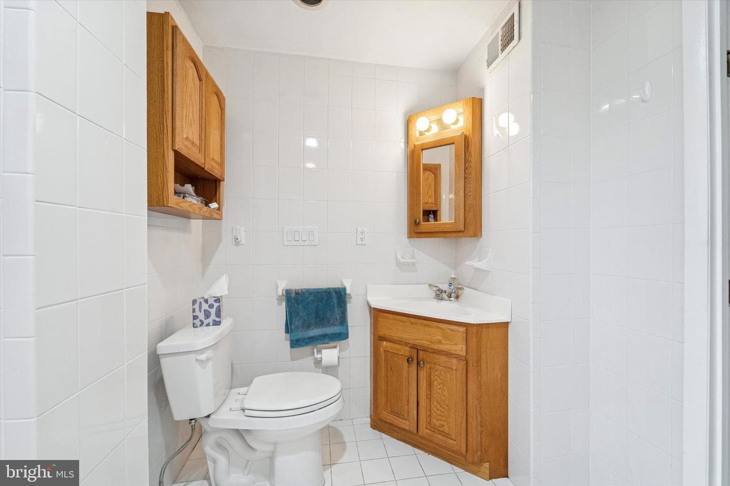 742 Agnes Avenue photo 11