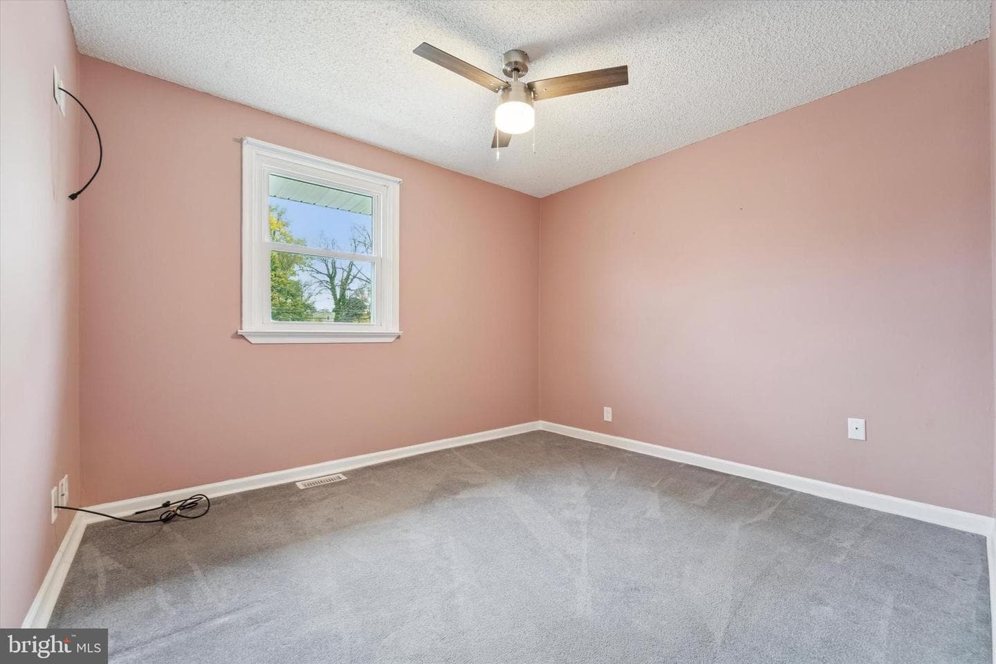 742 Agnes Avenue photo 9