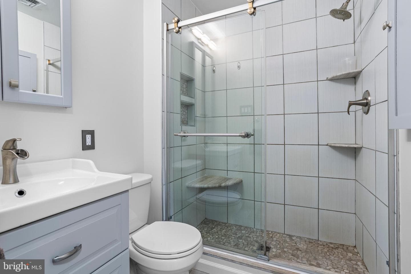 504 Minshall Road photo 24