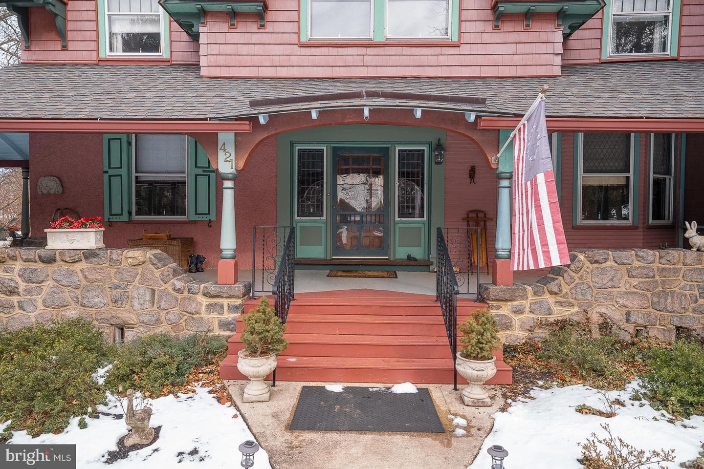 421 Midland Avenue photo 2