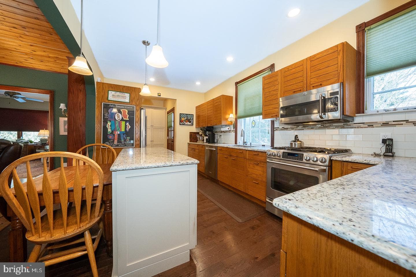 421 Midland Avenue photo 22