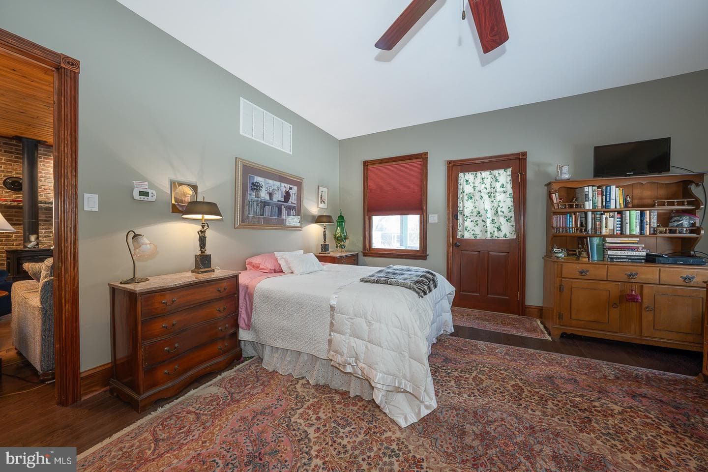 421 Midland Avenue photo 32