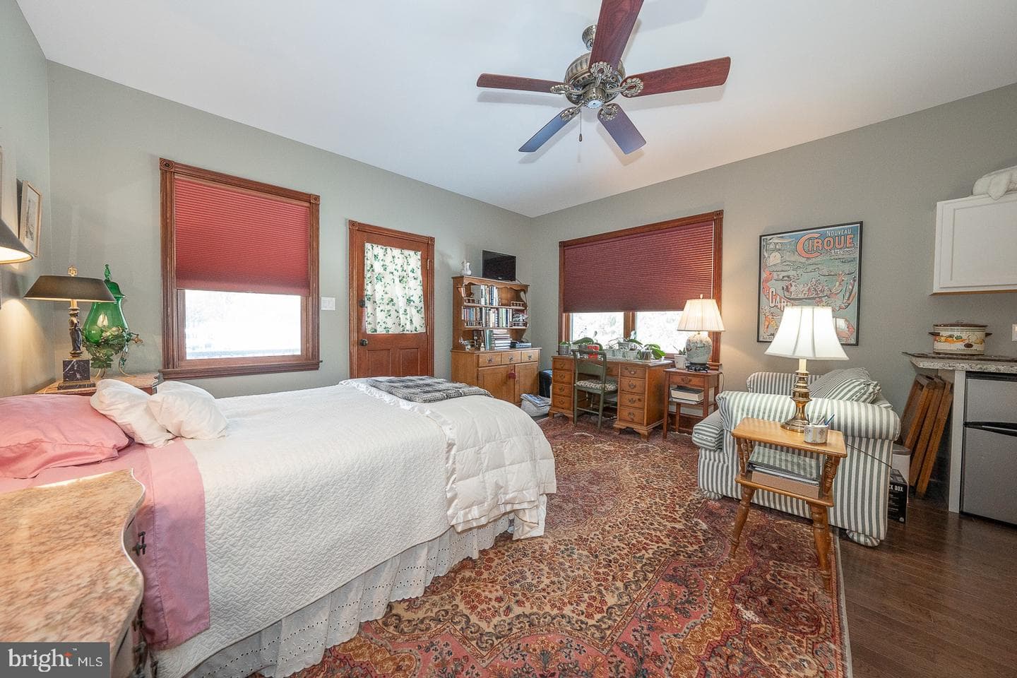 421 Midland Avenue photo 52