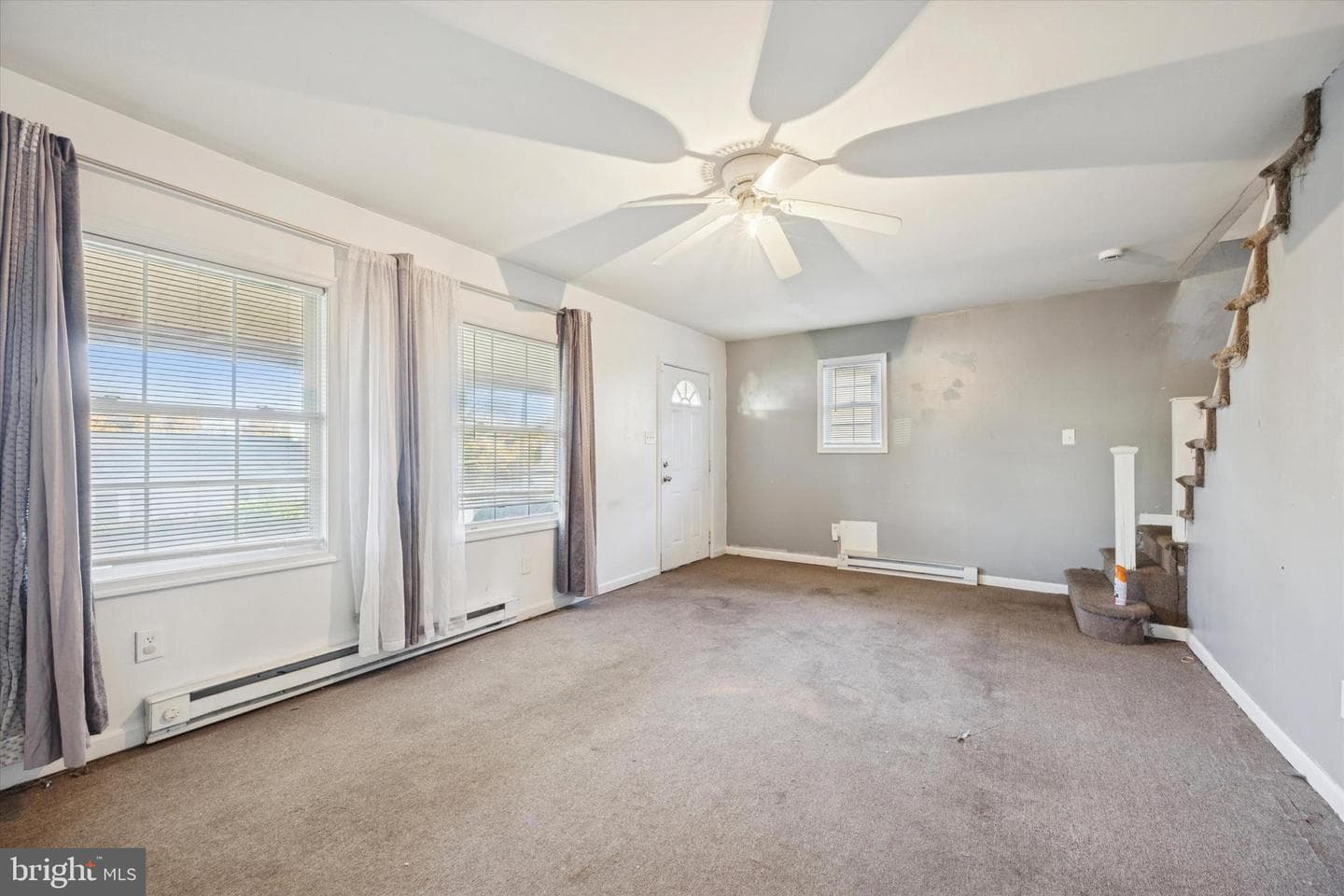 1004 Sunset Street photo 4